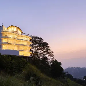 The Summit 5*, Kandy Sri Lanka